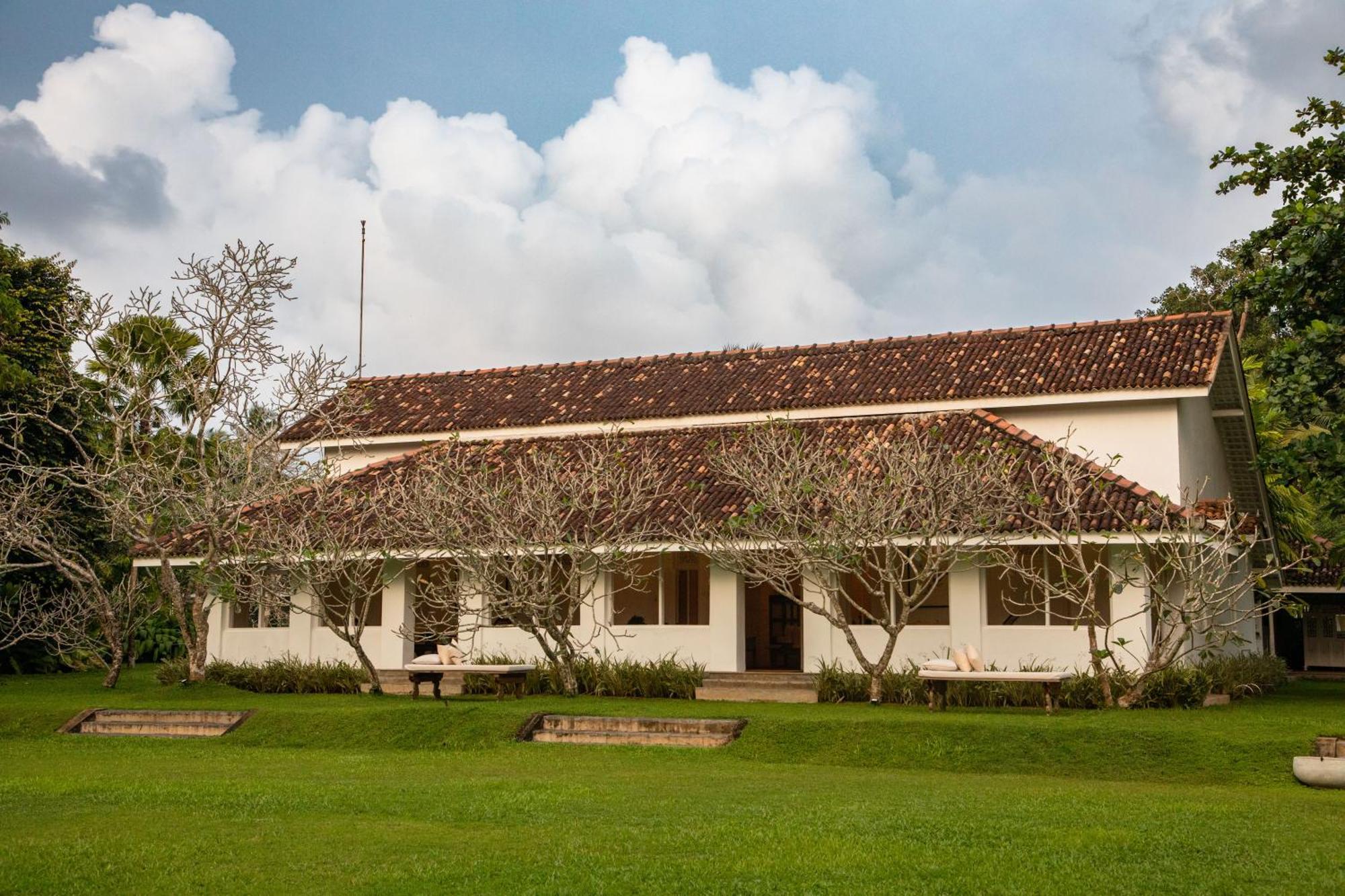 Taru Villas - Rock Villa - Bentota Exterior foto